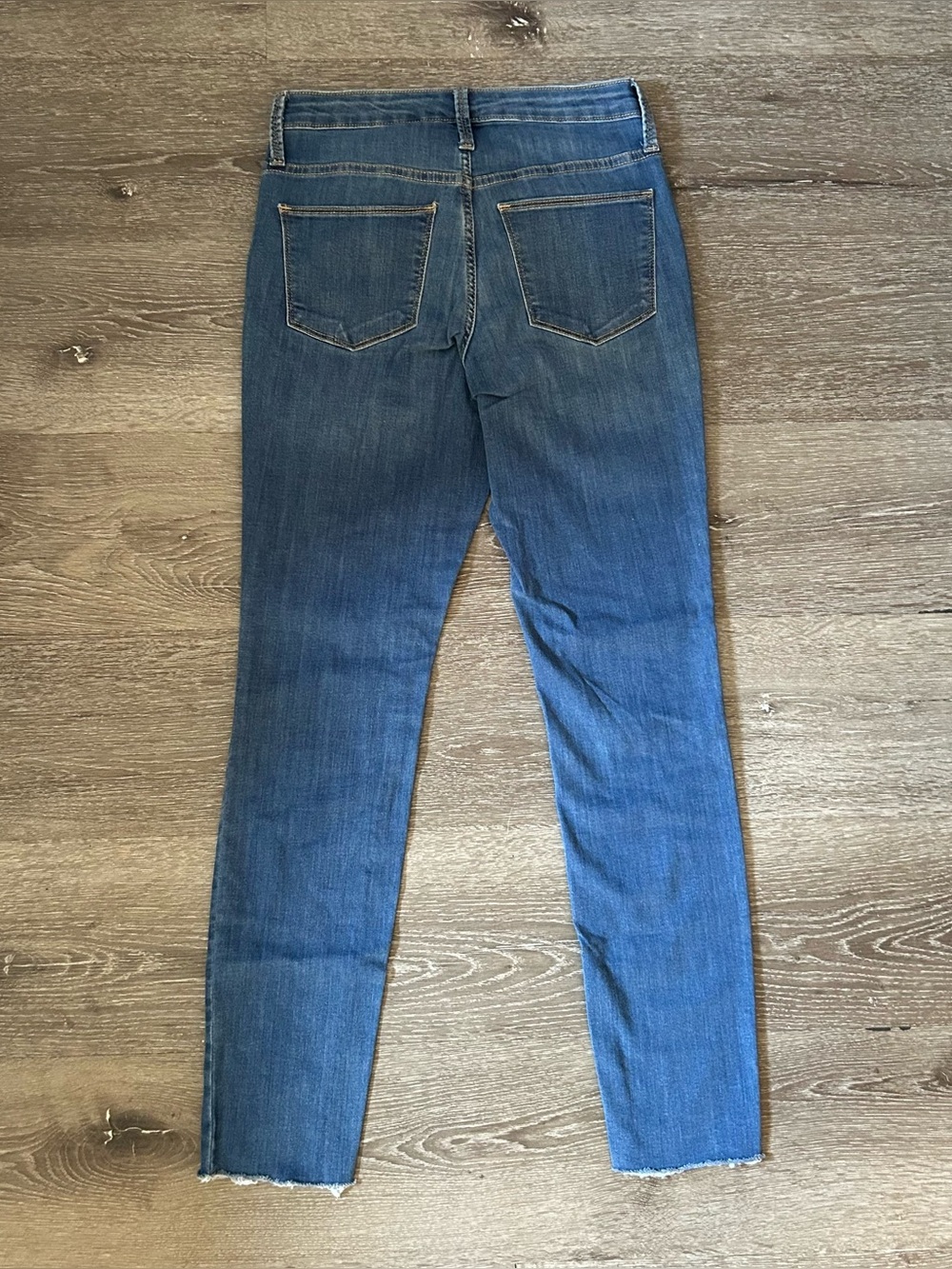 NWOT Size 4 Universal Thread High Rise Skinny Jeans - Picture 4 of 4